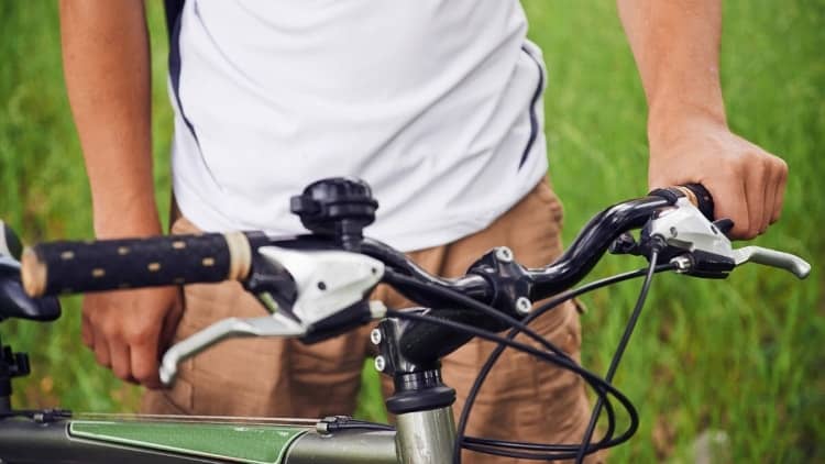 picture of rider with handlebars